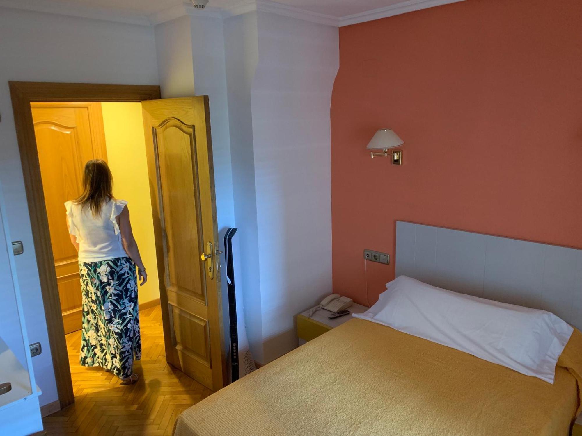Hotel A Nieu Jaca Extérieur photo