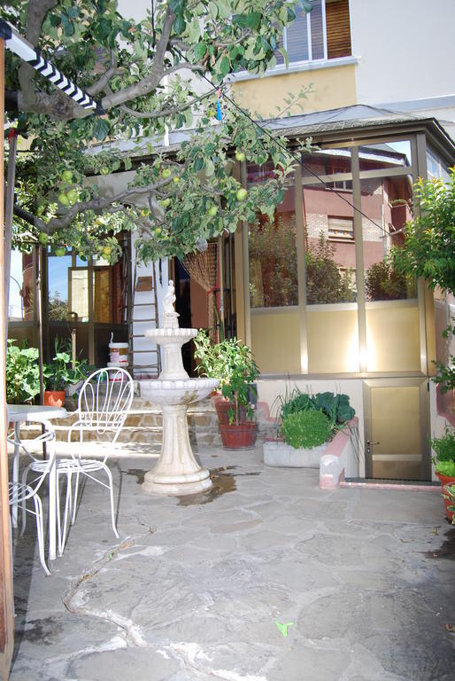 Hotel A Nieu Jaca Extérieur photo